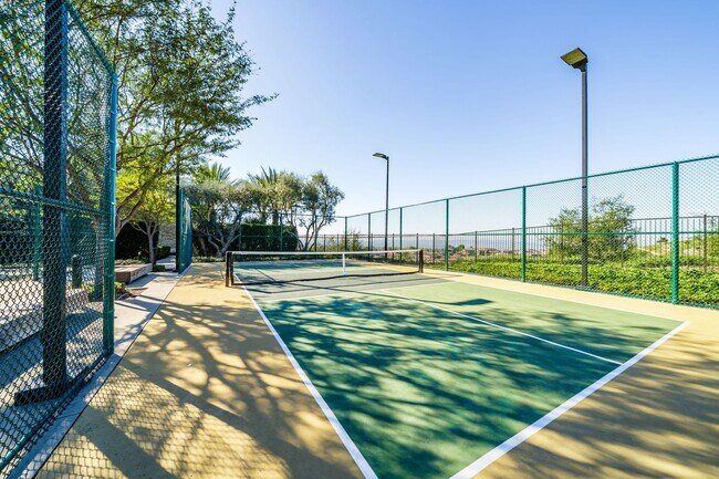 Building Photo - Split level floor plan on a gorgeously upgraded home