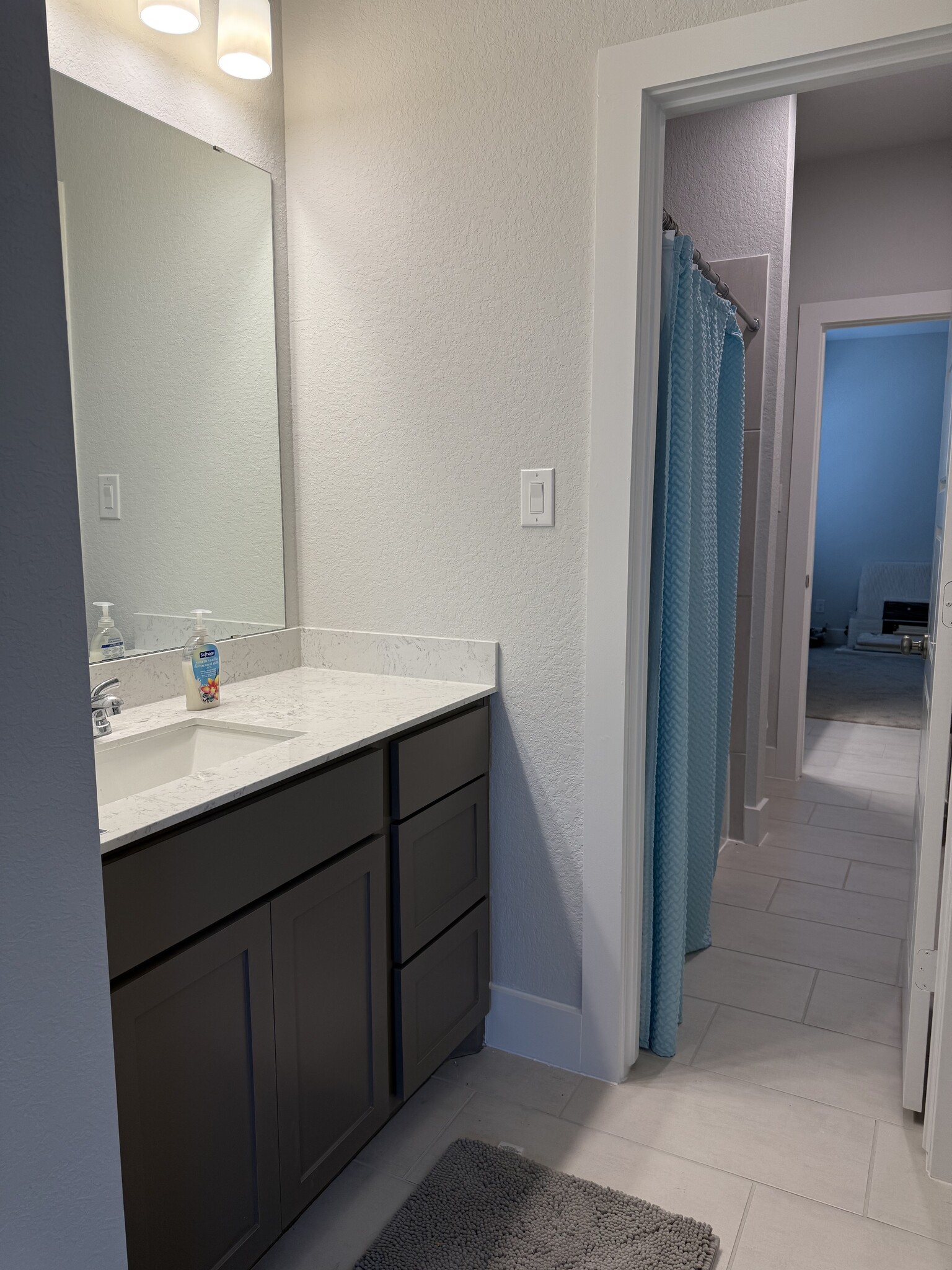Jake and Jill Bathroom for rooms 2&3 - 9518 Luke Path