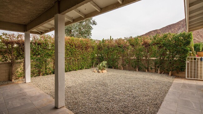 Building Photo - 53635 Avenida Bermudas