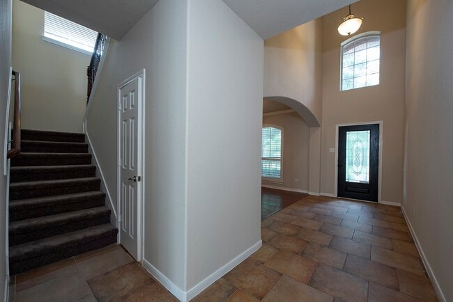 Building Photo - 46 N Planchard Cir