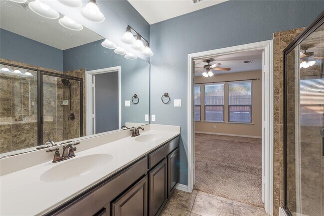 Building Photo - 9961 Aly May Dr