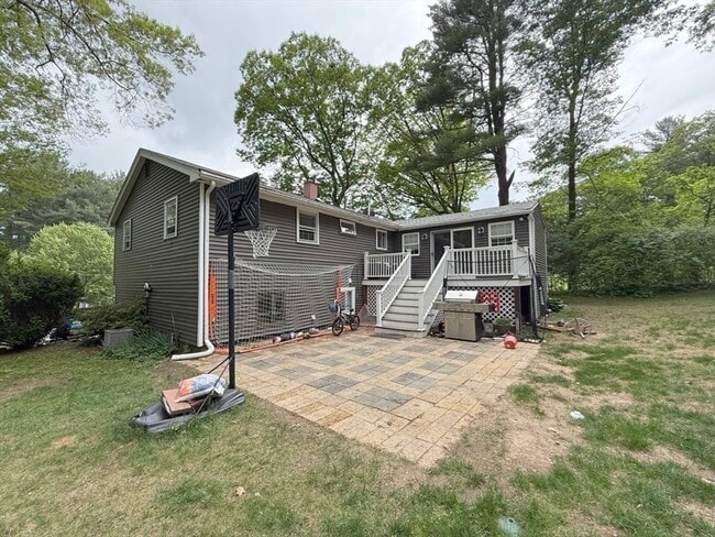 Building Photo - 9 Putney Cir