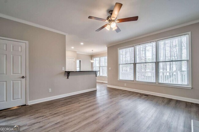 Building Photo - 2011 Town Lake Hills W