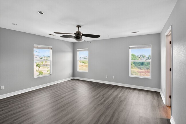 Building Photo - 17381 Waterhouse Cir