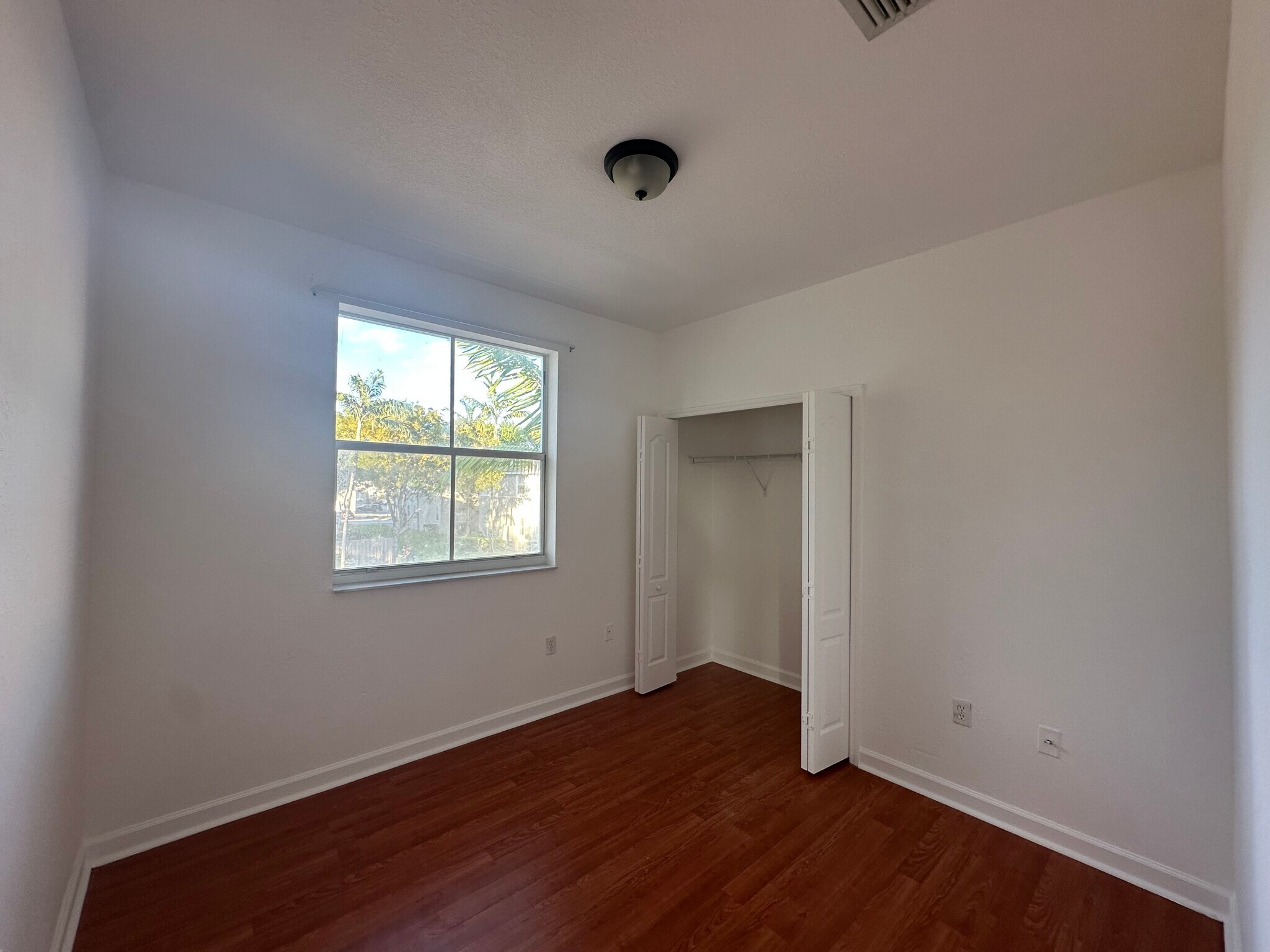 Building Photo - 2755 SE 16th Ave