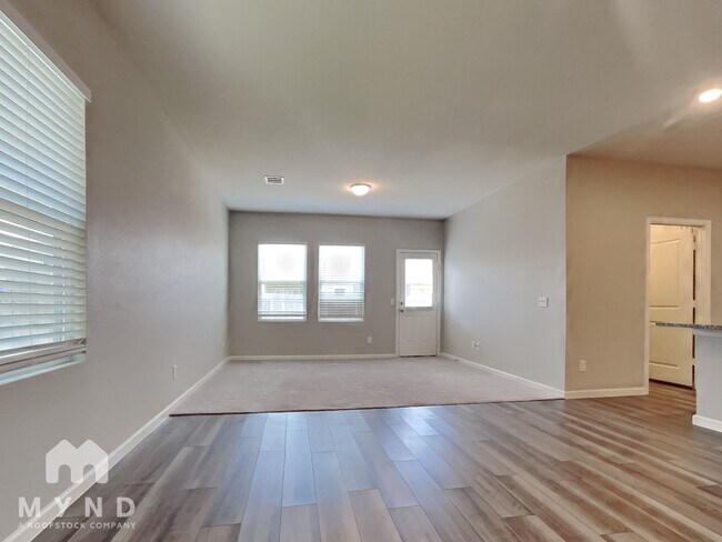 Building Photo - 1016 Lacebark Pne Ln