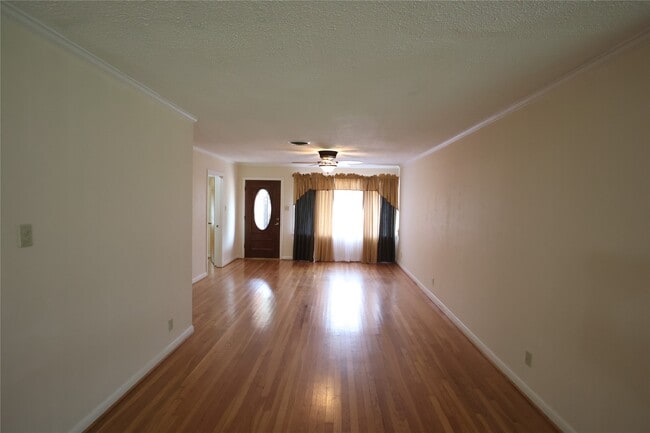 Building Photo - 4018 Nenana Dr