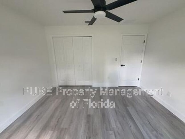 Building Photo - 5787 NW 62nd Ave