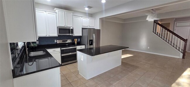 Building Photo - 9478 Silver Buttonwood St