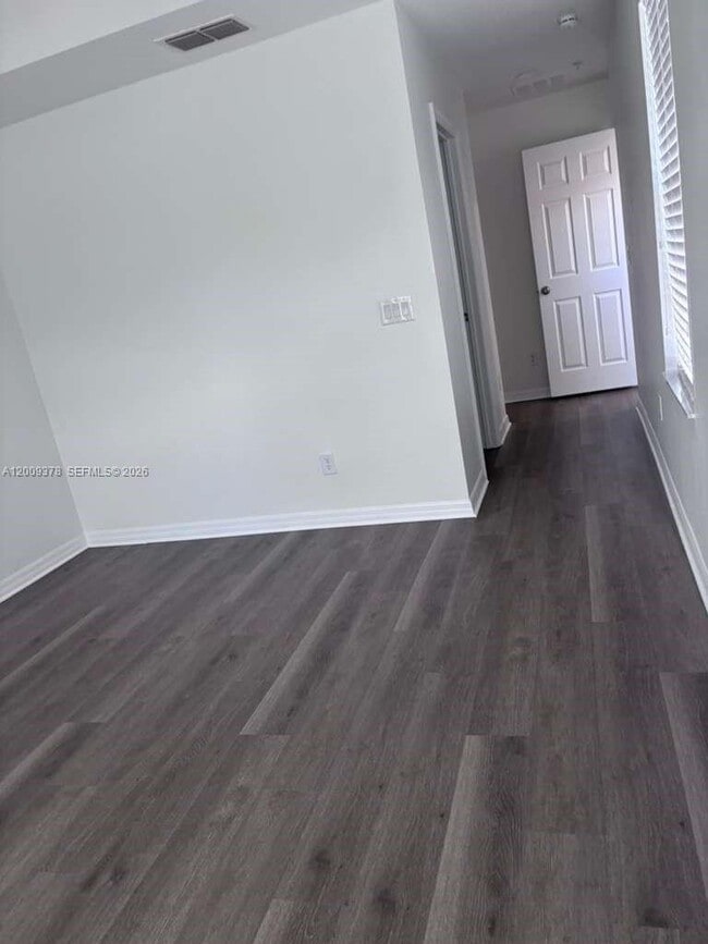 Building Photo - 16 Canterbury Bell Dr