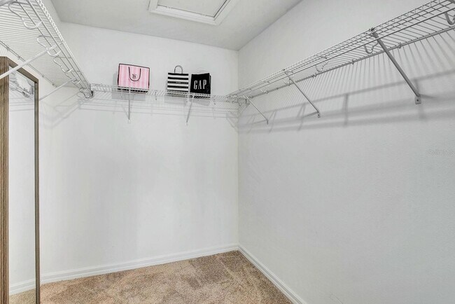 Building Photo - 5715 Archipelago St