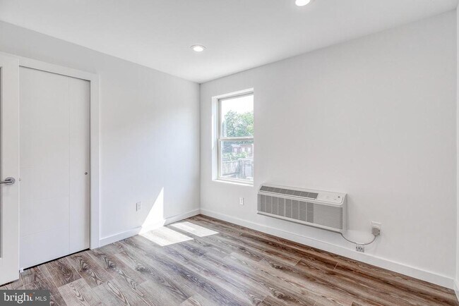 Building Photo - 751 N 43rd St