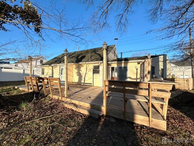 Building Photo - 122 Vineyard Rd