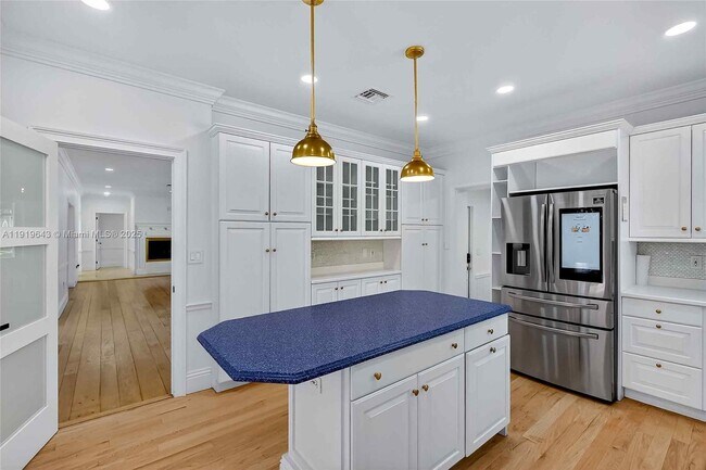 Building Photo - 6731 SW 138th St