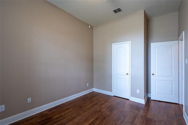 Building Photo - 6309 Essex Ln