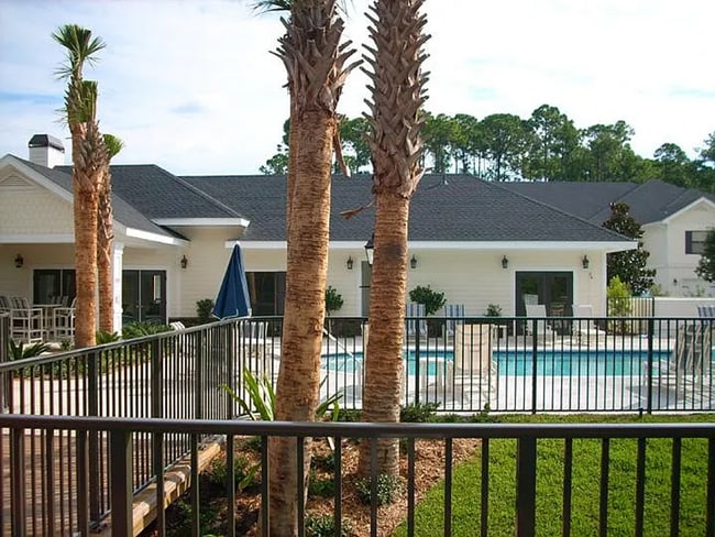 Building Photo - Belle Haven 2-Bedroom Condo with Pond View...