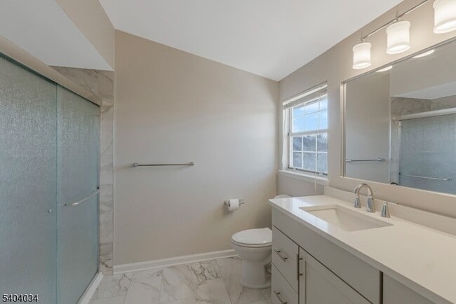 Building Photo - 20 Academy Ct