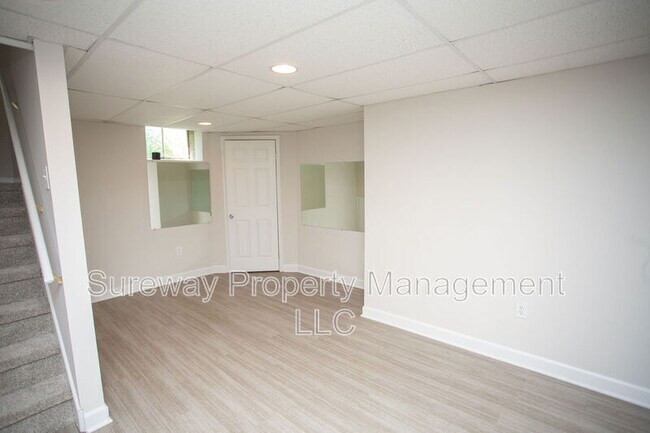 Building Photo - 24 Kathryn Ct