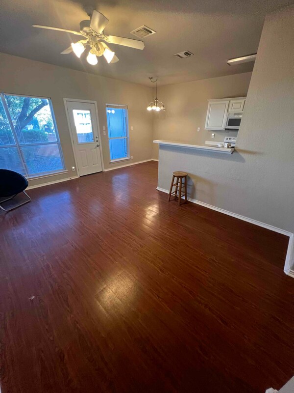 Building Photo - 4111 St Charles Bay