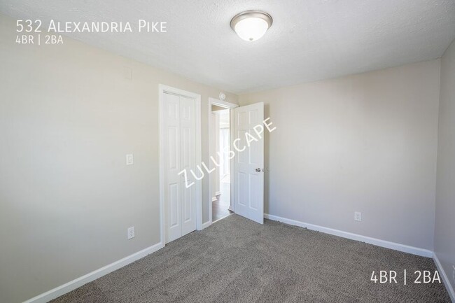 Building Photo - 532 Alexandria Pike