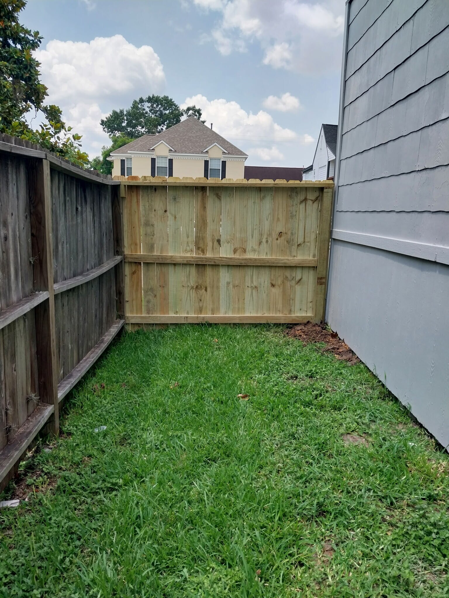 Building Photo - 3431 Rosedale St