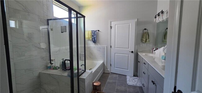 Building Photo - 4981 Adler Ct