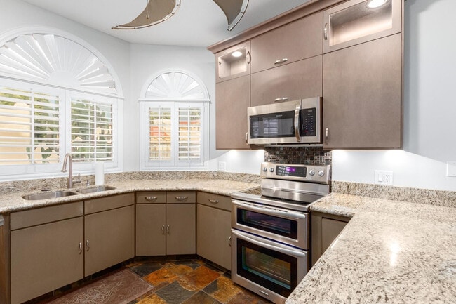 Building Photo - 11188 N 110th Pl