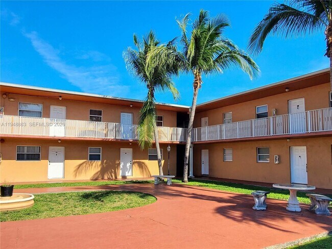 Building Photo - 1265 W 24th St