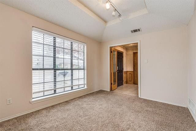 Building Photo - 2512 Silverthorne Dr