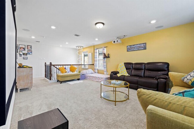 Building Photo - 1601 Sonny Dr