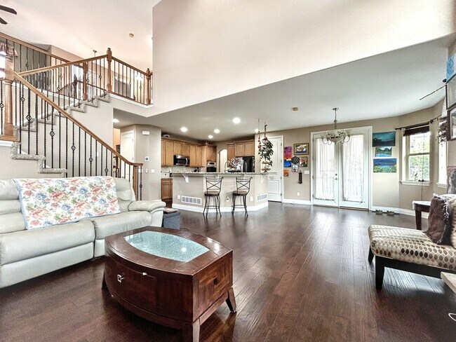 Building Photo - 717 Black Arrow Dr