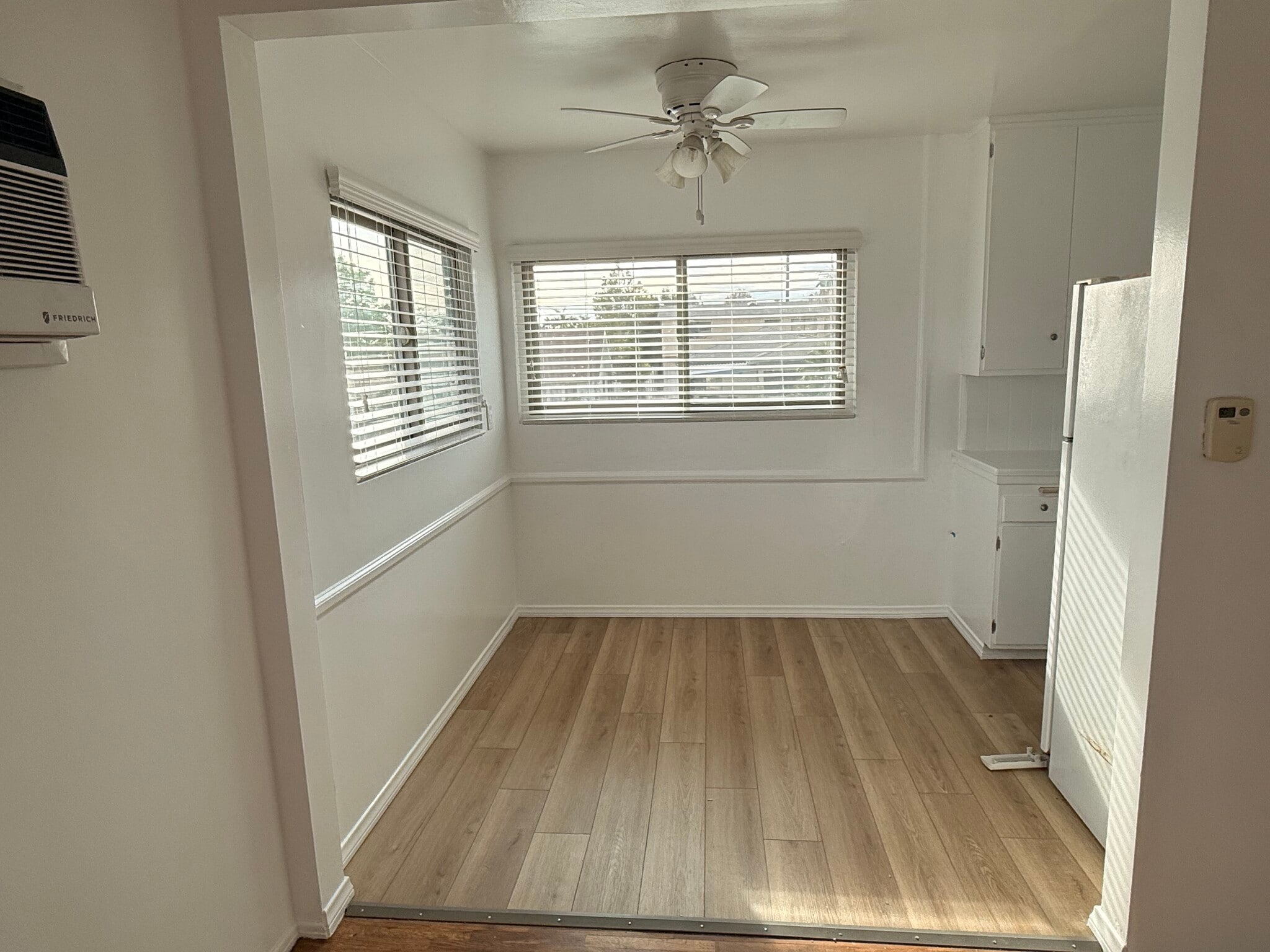 Building Photo - 3632 Greenfield Ave