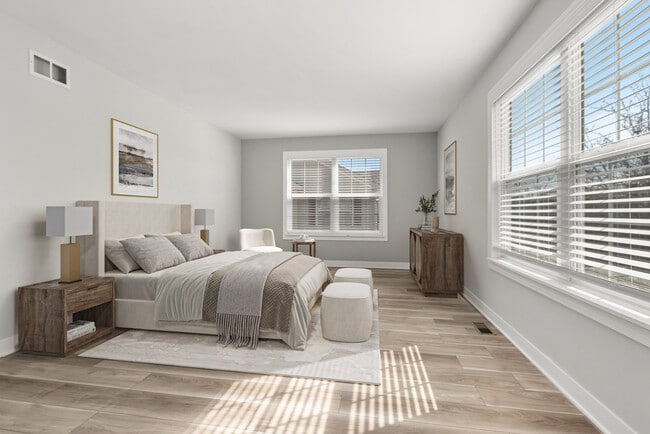 Building Photo - 6840 Oak View Ct