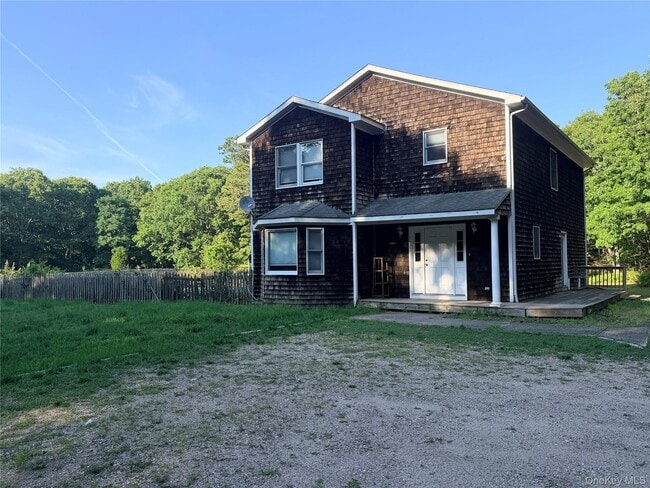 Building Photo - 484 N Magee St