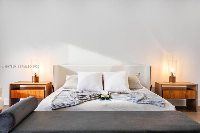 Building Photo - 3367 NE 168th St