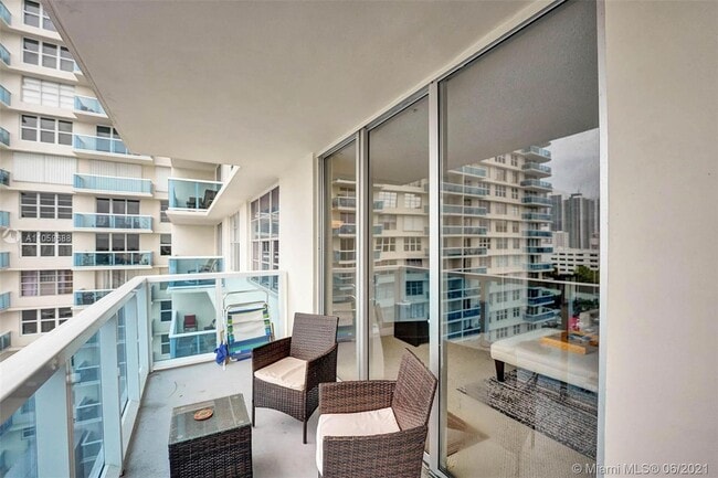 Building Photo - 3800 S Ocean Dr