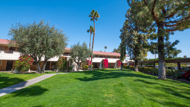 Building Photo - 510 N Villa Ct