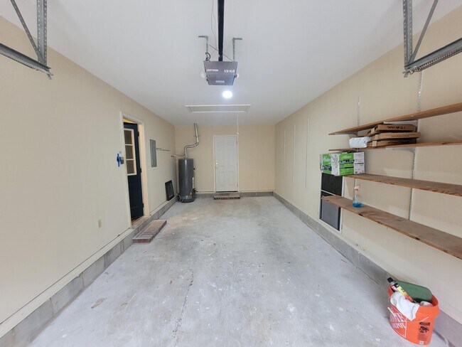Building Photo - 4768 Red Leaf Ct
