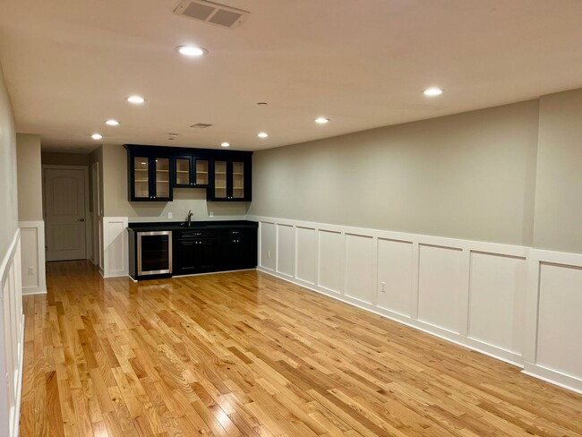 Building Photo - 41 Dexter Rd