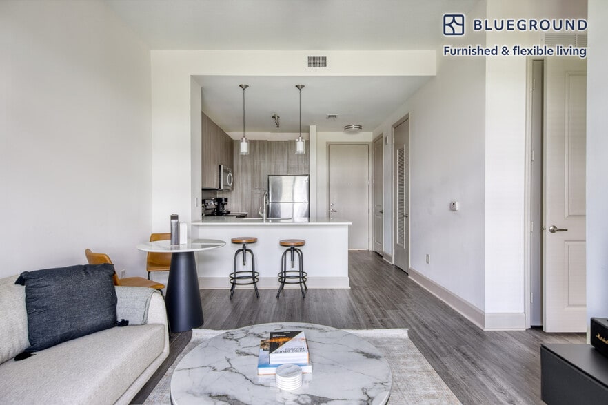 Building Photo - 8800 Doral Blvd