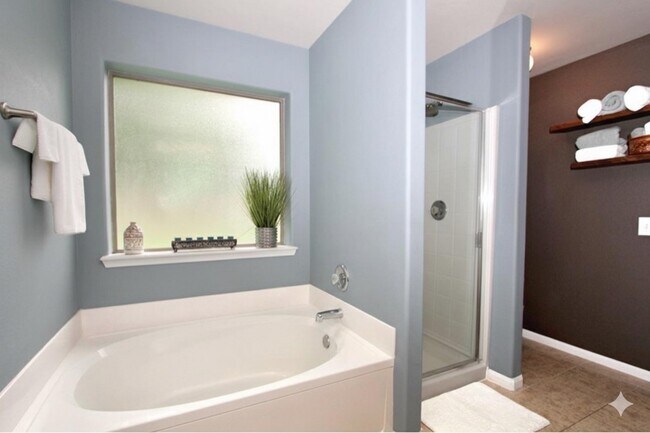 Building Photo - 2737 Sandberry Dr