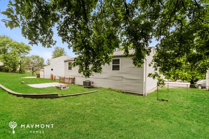 Building Photo - 5370 Casual Ct