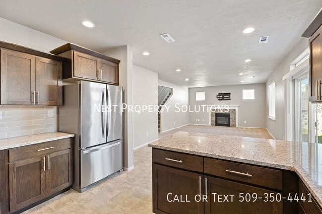 Building Photo - 4280 W Wood Ct