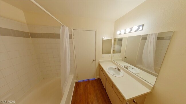 Building Photo - 7885 W Flamingo Rd