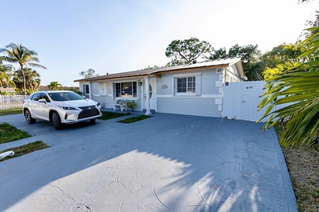 Primary Photo - 20760 NW 37th Ct