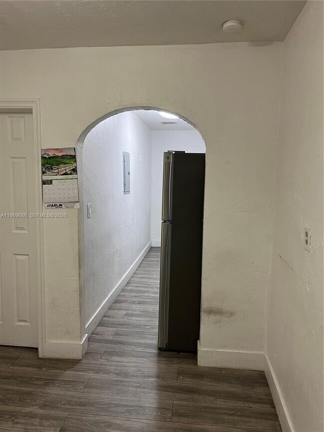 Building Photo - 1999 NW 2nd St