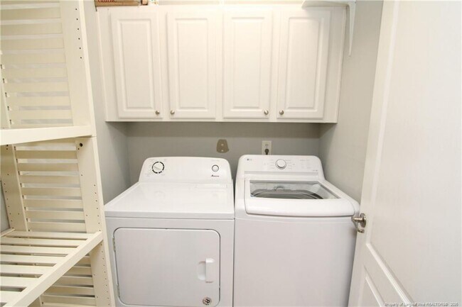 Building Photo - 8367 Primanti Blvd