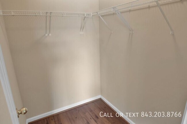 Building Photo - 2407 Storen St