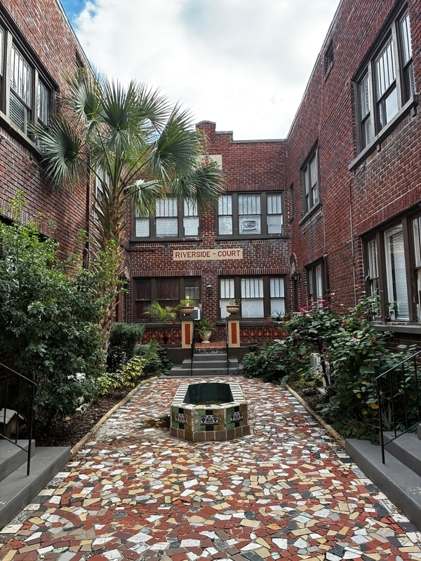 Building Photo - 2738 Riverside Ave