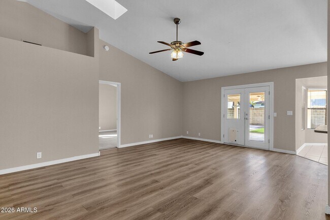 Building Photo - 4307 E Karen Dr